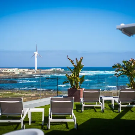 Seaside With Pool Corralejo