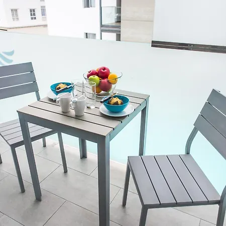 Apartmán Seaside With Pool *